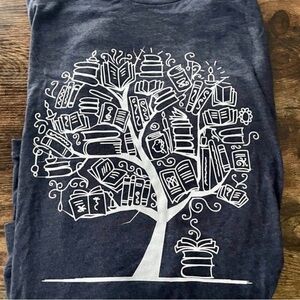 Book Lover Tree Long Sleeve Tee | Women’s Medium | Navy Reader Shirt